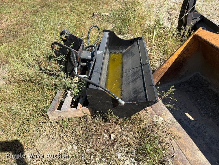image for item FU4638 2002 Caterpillar 308C mini excavator