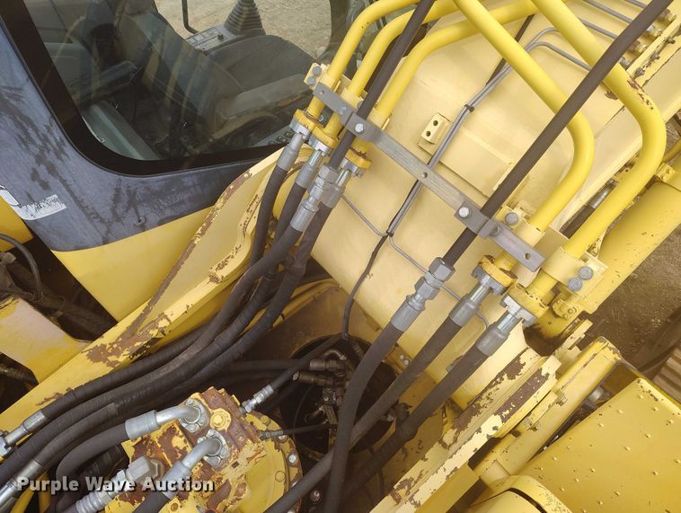 image for item IH9482 2006 Komatsu PC300LC-7E0 excavator