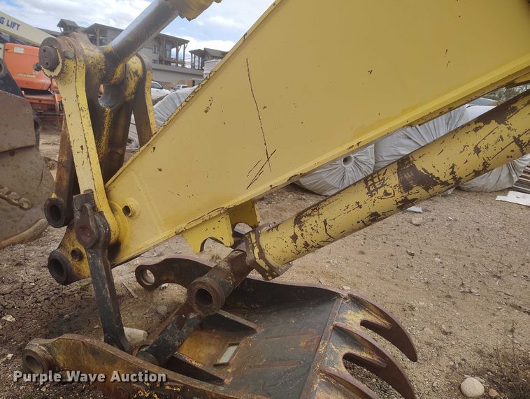 image for item IH9482 2006 Komatsu PC300LC-7E0 excavator
