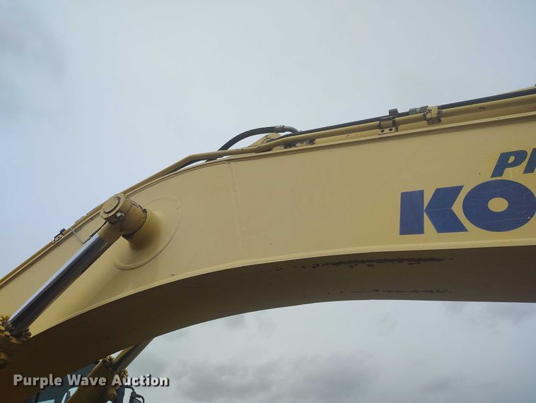 image for item IH9482 2006 Komatsu PC300LC-7E0 excavator