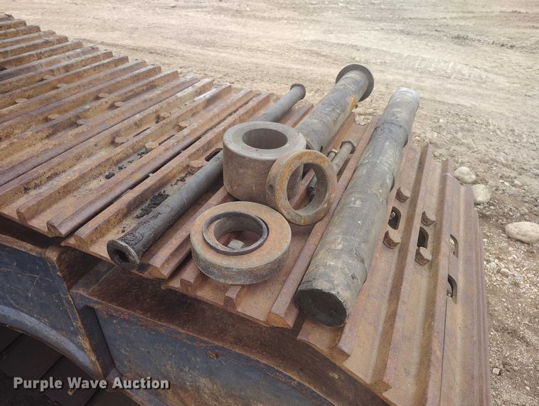 image for item IH9482 2006 Komatsu PC300LC-7E0 excavator