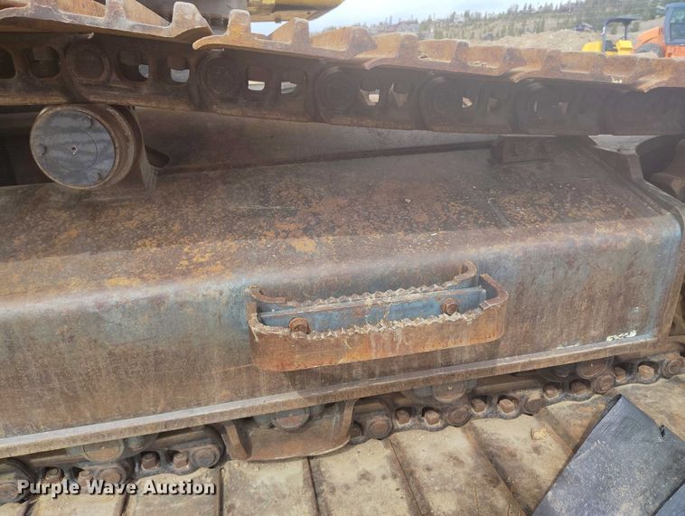 image for item IH9482 2006 Komatsu PC300LC-7E0 excavator