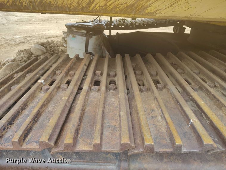 image for item IH9482 2006 Komatsu PC300LC-7E0 excavator