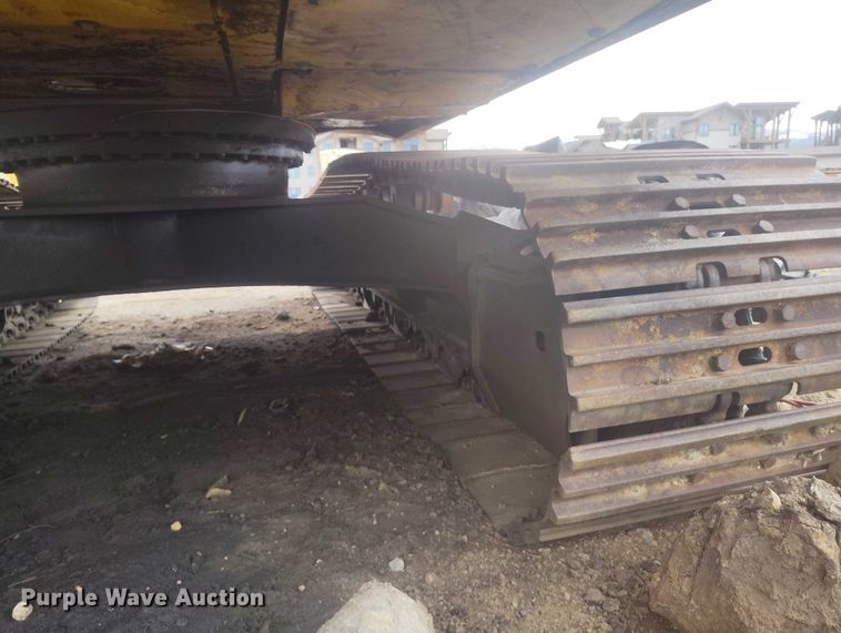 image for item IH9482 2006 Komatsu PC300LC-7E0 excavator
