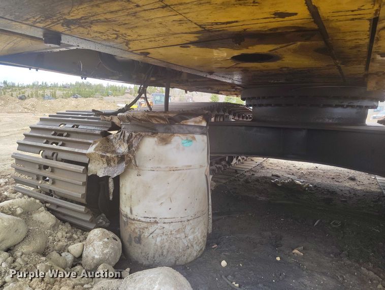 image for item IH9482 2006 Komatsu PC300LC-7E0 excavator