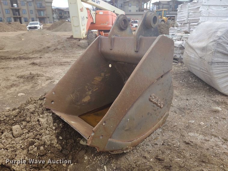 image for item IH9482 2006 Komatsu PC300LC-7E0 excavator