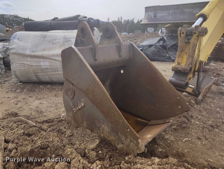 image for item IH9482 2006 Komatsu PC300LC-7E0 excavator