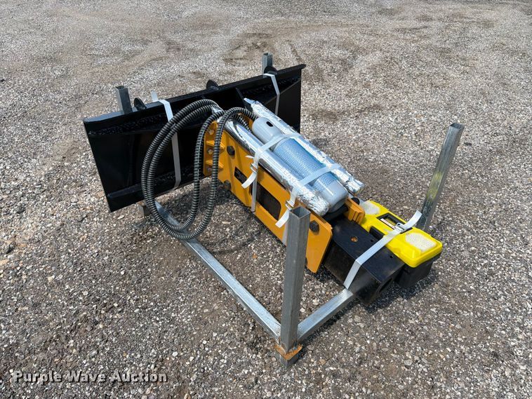 image for item MQ9077 2026 STRV SV-BR680 skid steer breaker hammer