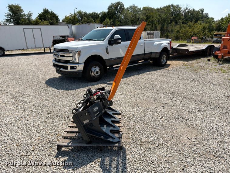 image for item MQ9078 2026 Arteer SS-15000G skid steer hydraulic winch
