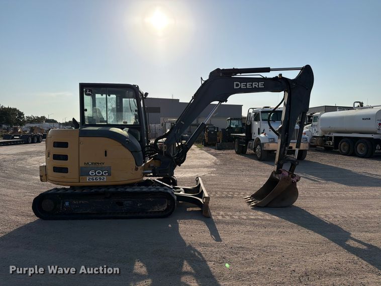 image for item MZ9893 2013 John Deere 60G mini excavator