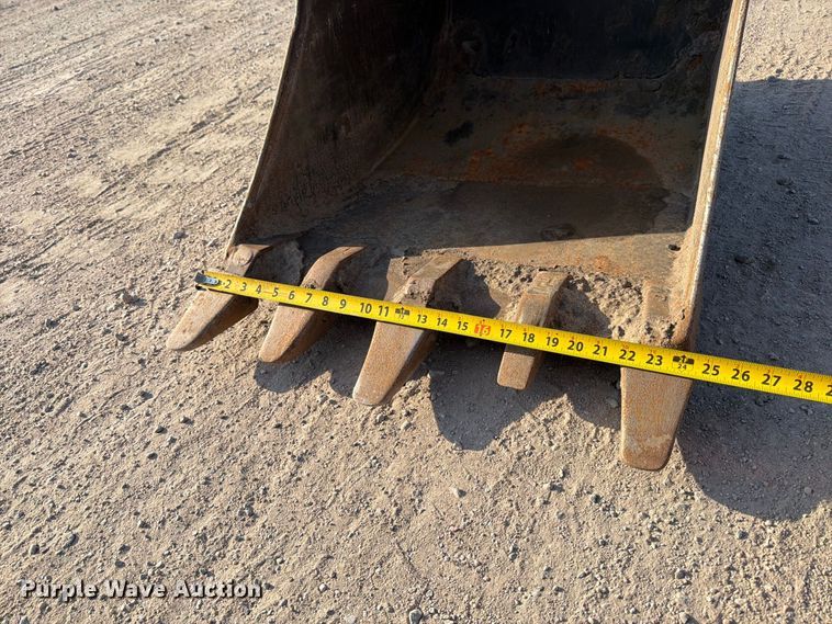 image for item MZ9893 2013 John Deere 60G mini excavator