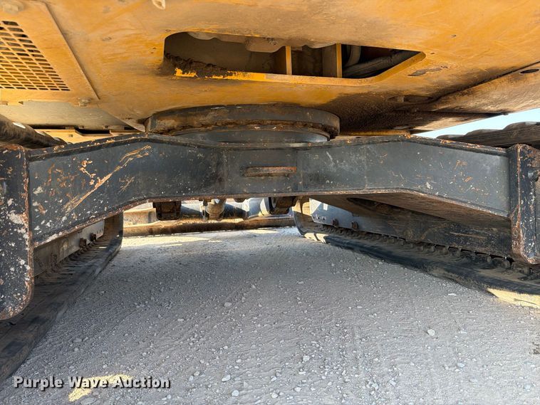 image for item MZ9893 2013 John Deere 60G mini excavator
