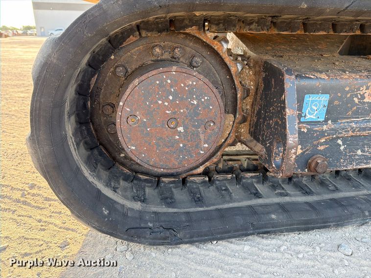 image for item MZ9893 2013 John Deere 60G mini excavator