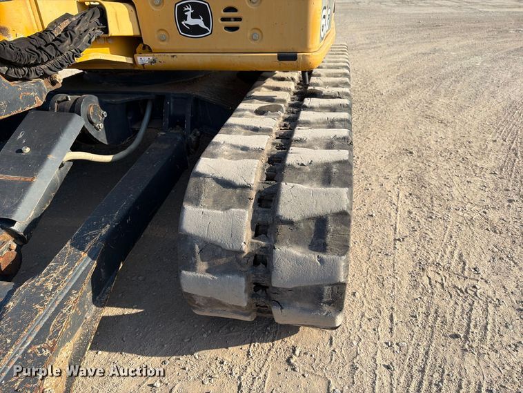 image for item MZ9893 2013 John Deere 60G mini excavator