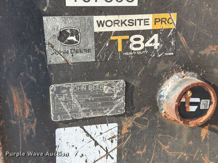 image for item MZ9895 2004 Caterpillar 262 skid steer loader