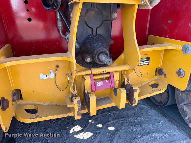 image for item MZ9897 2014 Case IH Steiger 600 Quadtrac 4WD tractor