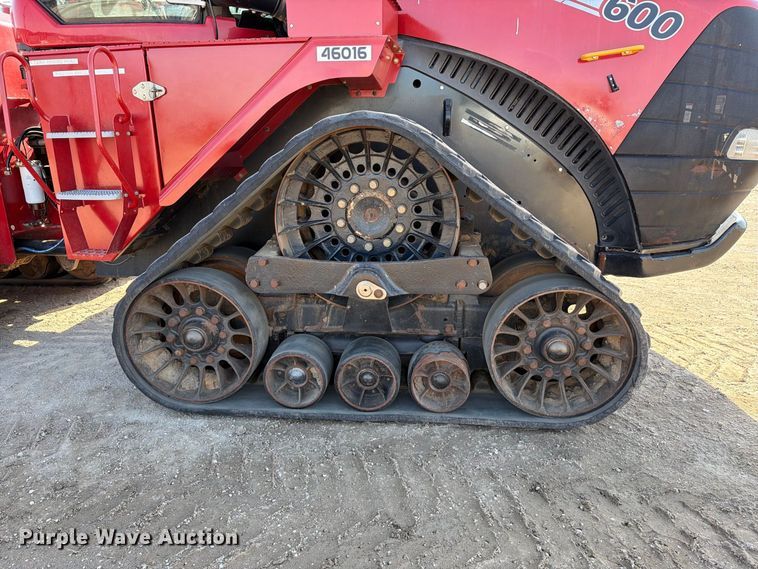 image for item MZ9897 2014 Case IH Steiger 600 Quadtrac 4WD tractor