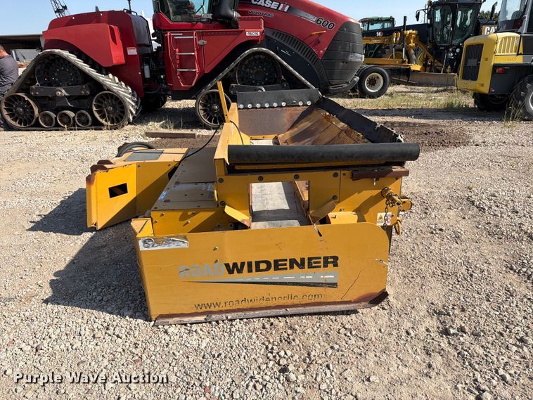 image for item MZ9898 Road Widener FHR skid steer road widener