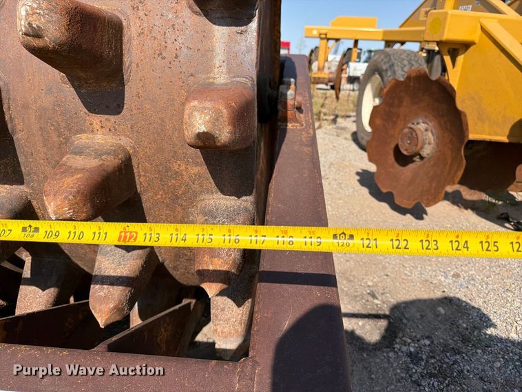 image for item MZ9899 Pull type roller compactor