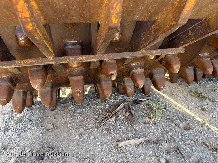 image for item MZ9899 Pull type roller compactor