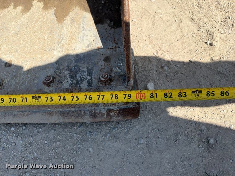 image for item MZ9905 2002 Caterpillar 262 skid steer loader