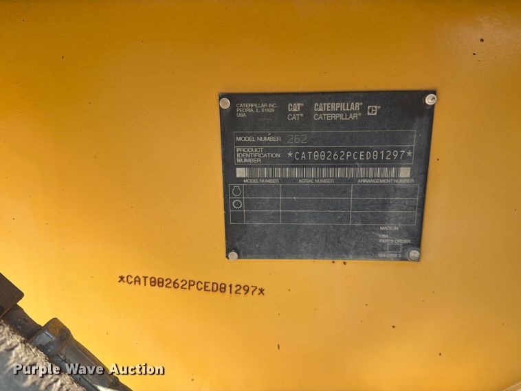 image for item MZ9905 2002 Caterpillar 262 skid steer loader