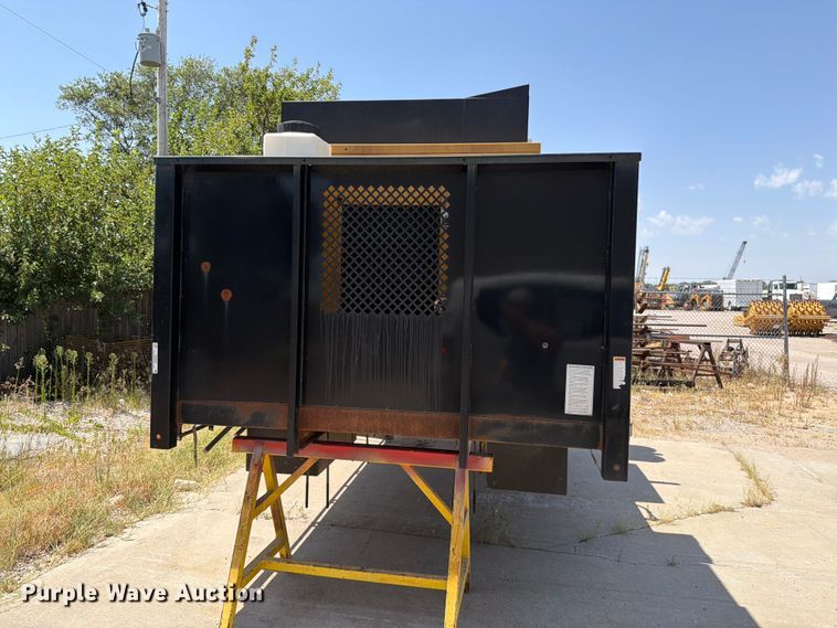 image for item MZ9906 Vermeer VSK100XT-500AIR hydrovac bed