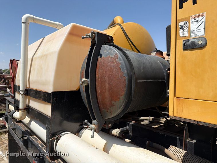 image for item MZ9906 Vermeer VSK100XT-500AIR hydrovac bed