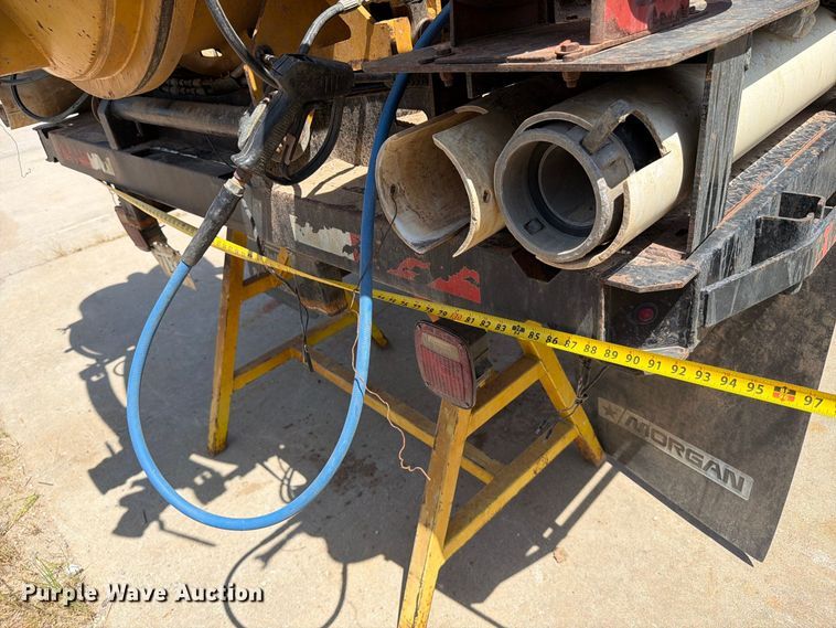 image for item MZ9906 Vermeer VSK100XT-500AIR hydrovac bed