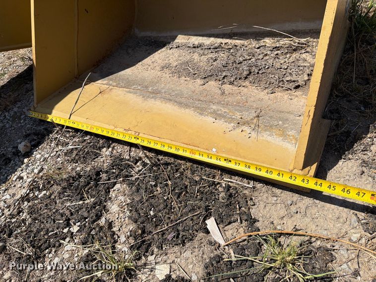 image for item MZ9908 Caterpillar excavator parts