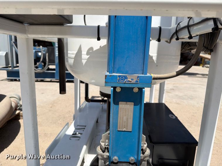 image for item MZ9913 IVAC Industrial vacuum system
