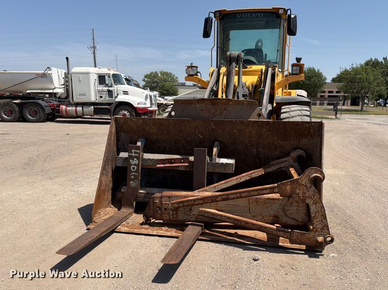 image for item MZ9914 2006 Volvo L90E wheel loader
