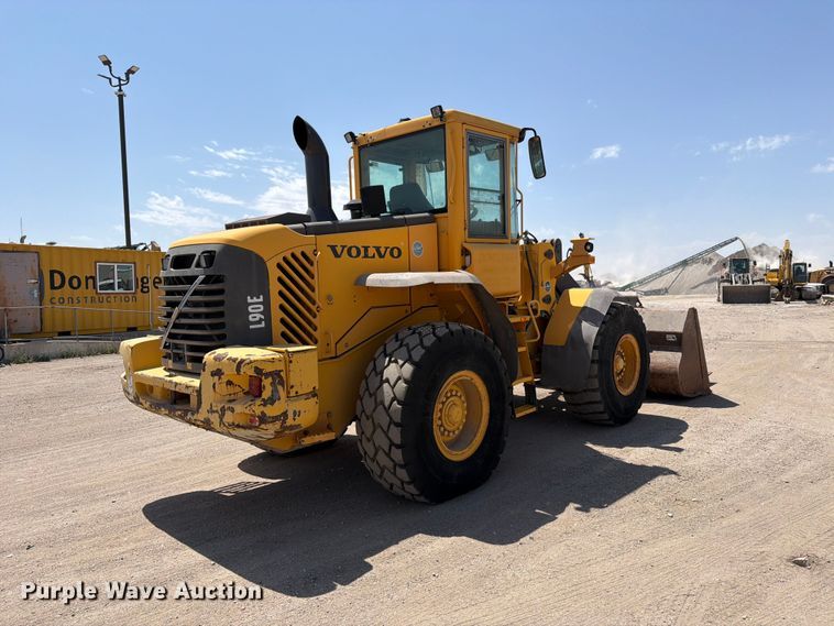 image for item MZ9914 2006 Volvo L90E wheel loader