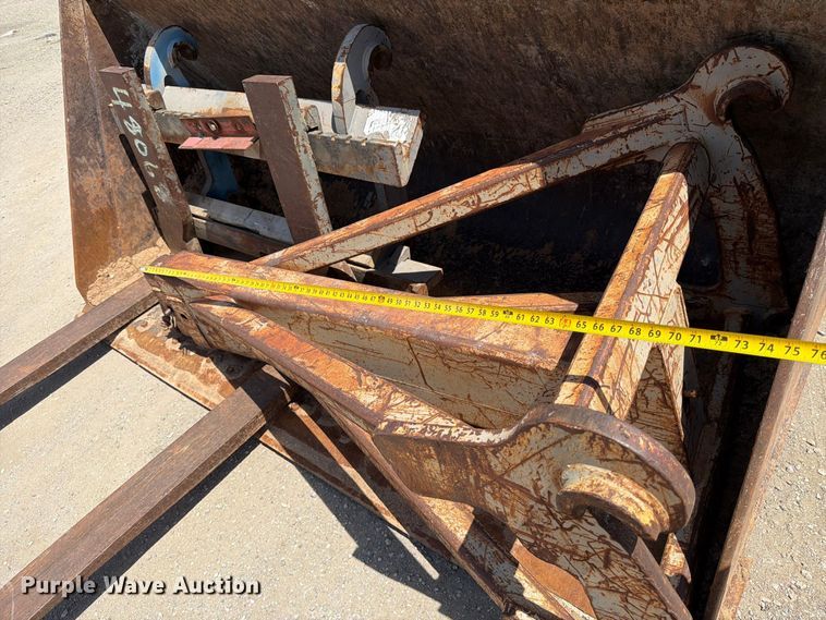image for item MZ9914 2006 Volvo L90E wheel loader