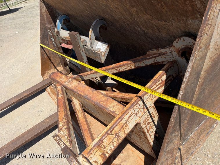 image for item MZ9914 2006 Volvo L90E wheel loader