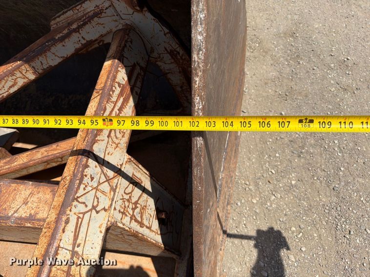 image for item MZ9914 2006 Volvo L90E wheel loader