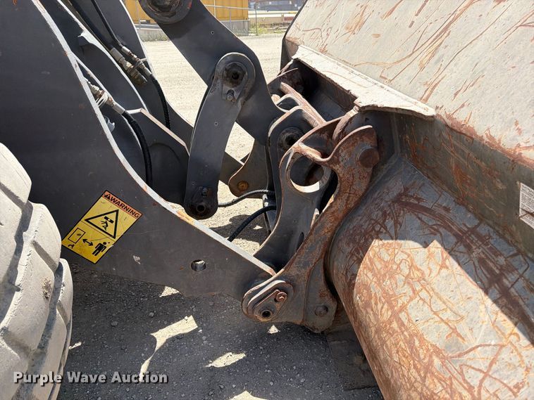 image for item MZ9914 2006 Volvo L90E wheel loader