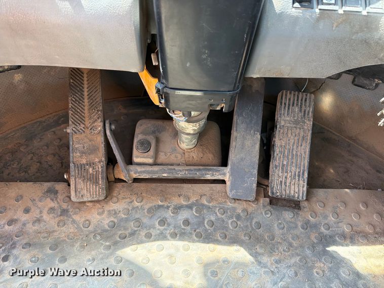 image for item MZ9914 2006 Volvo L90E wheel loader