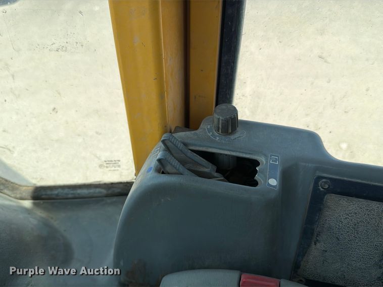 image for item MZ9914 2006 Volvo L90E wheel loader