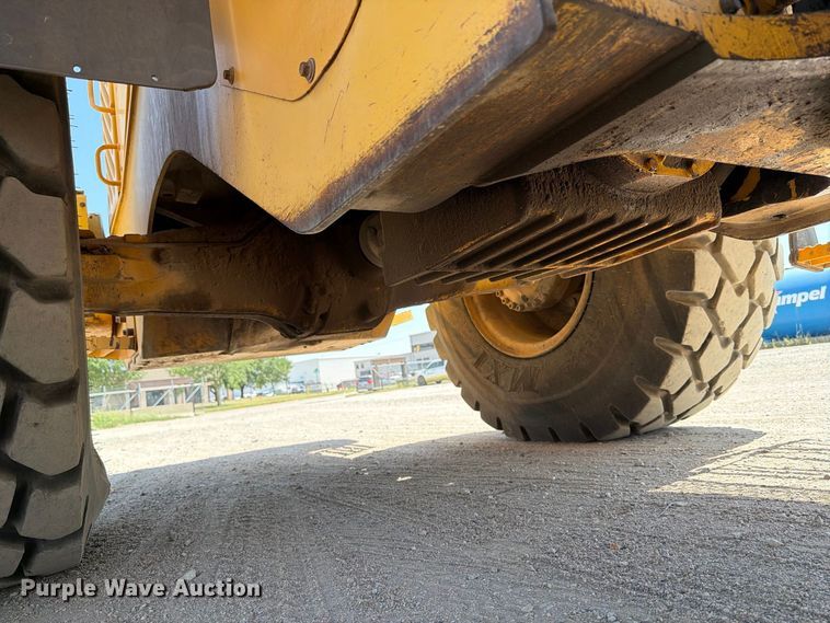 image for item MZ9914 2006 Volvo L90E wheel loader