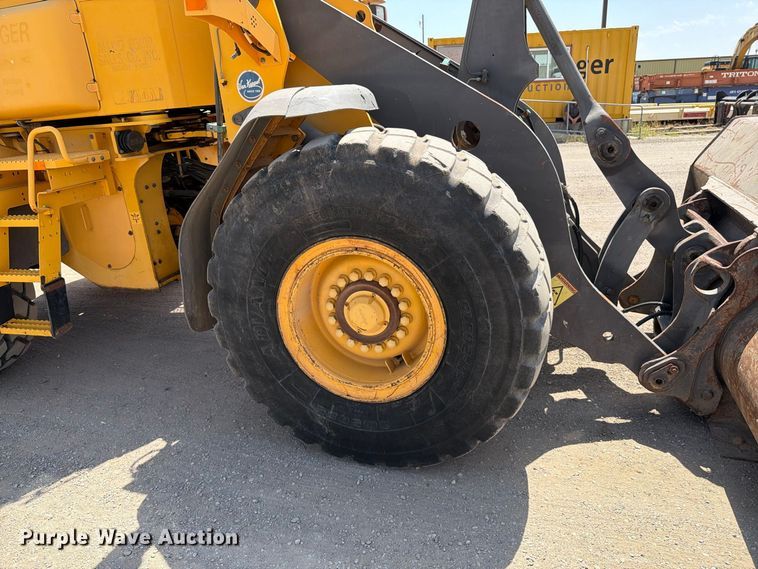 image for item MZ9914 2006 Volvo L90E wheel loader