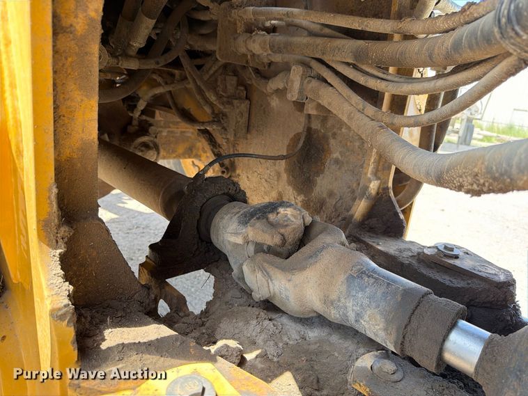 image for item MZ9915 2014 Caterpillar 938K wheel loader