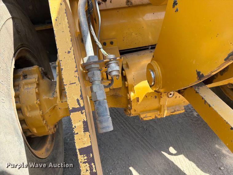 image for item MZ9915 2014 Caterpillar 938K wheel loader