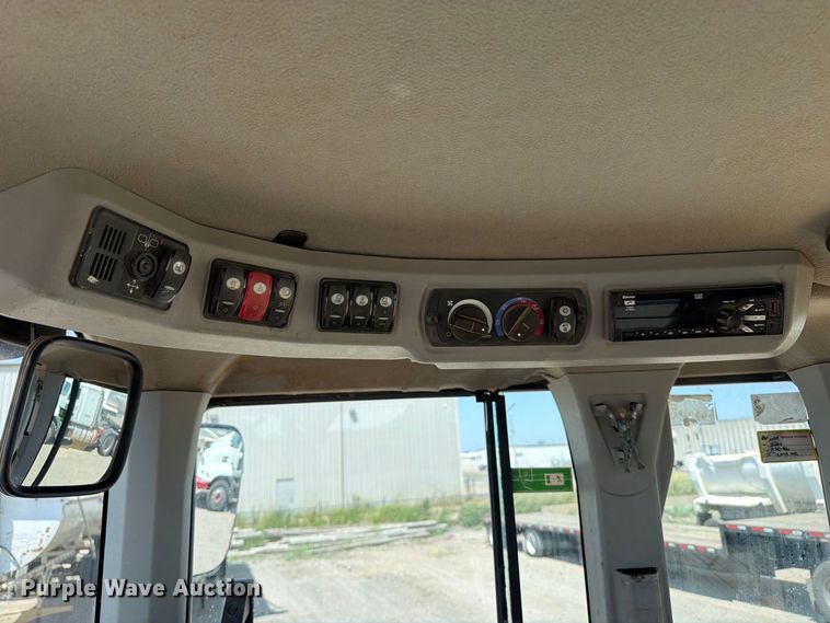 image for item MZ9915 2014 Caterpillar 938K wheel loader