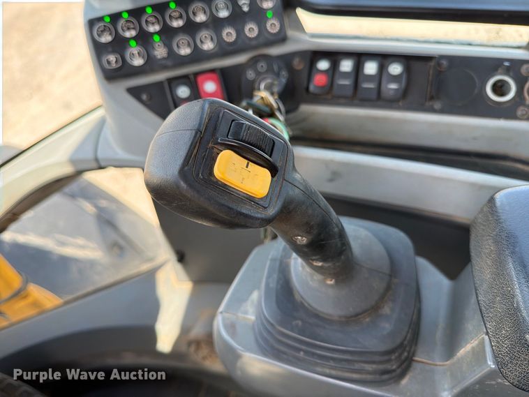 image for item MZ9915 2014 Caterpillar 938K wheel loader