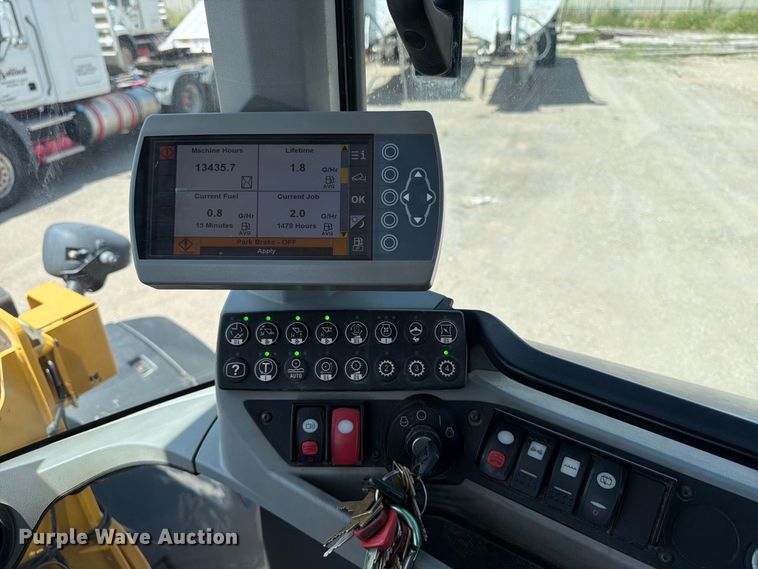 image for item MZ9915 2014 Caterpillar 938K wheel loader