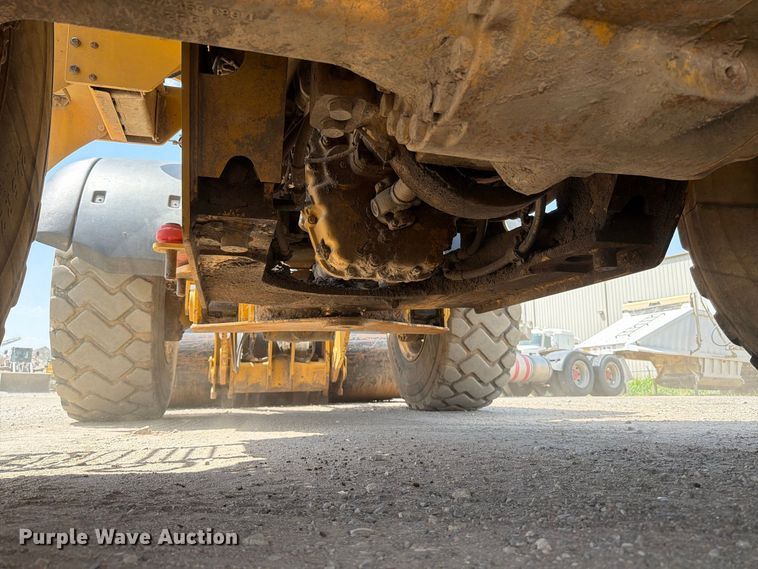 image for item MZ9915 2014 Caterpillar 938K wheel loader