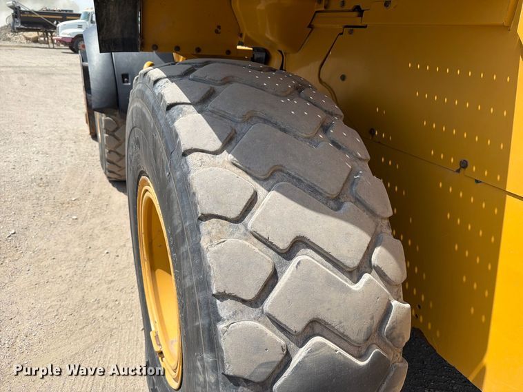 image for item MZ9915 2014 Caterpillar 938K wheel loader