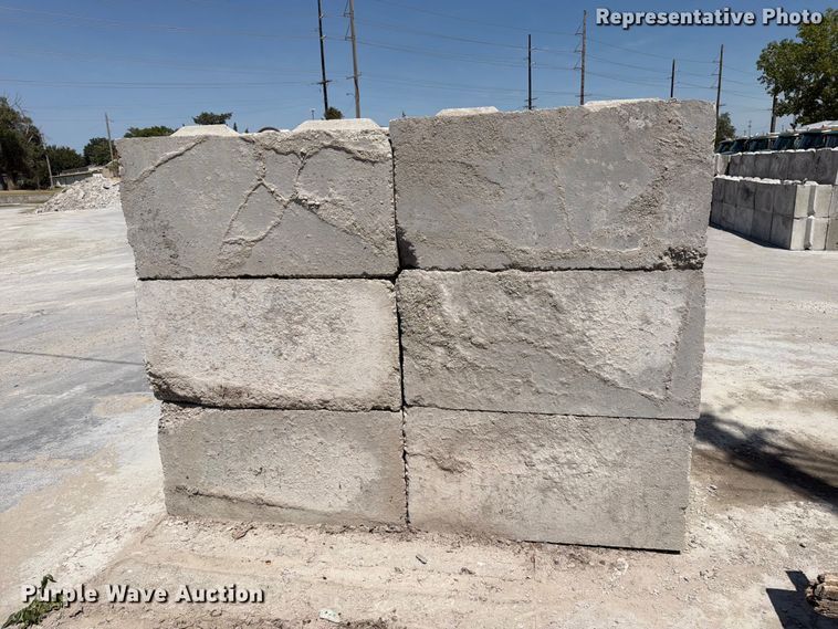 image for item MZ9935 (24) concrete edge bunker blocks