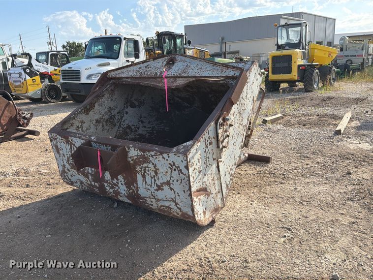 Gar-Bro 466L Concrete bucket